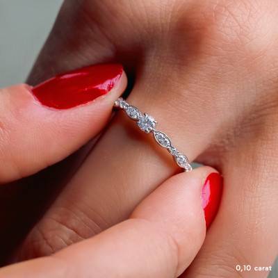 Alliance Solitaire Accompagné en Platine & Diamants de 0,24 ct à 0,38 ct, Largeur de 1,35 mm à 1,55 mm - Alliantine