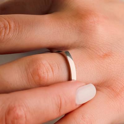 750 White Gold Square Standard Wedding Ring, 3 mm Wide - Amore
