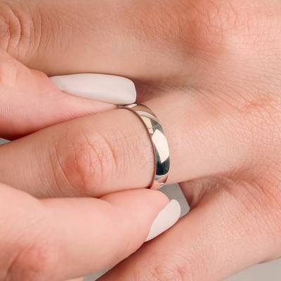 Alliance Demi-Bombée en Or Blanc 750, Largeur 3,5 mm - Amore