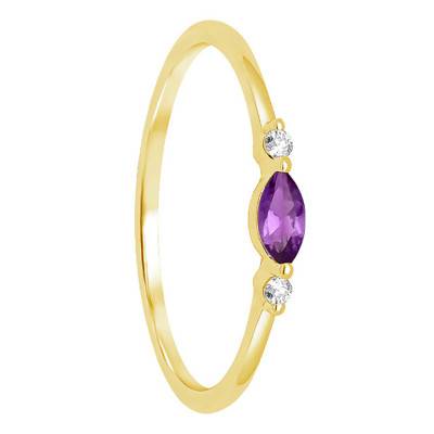 Diamond & Amethyst Shoulder-Set Solitaire Ring, 750/1000 Yellow Gold - Aurora