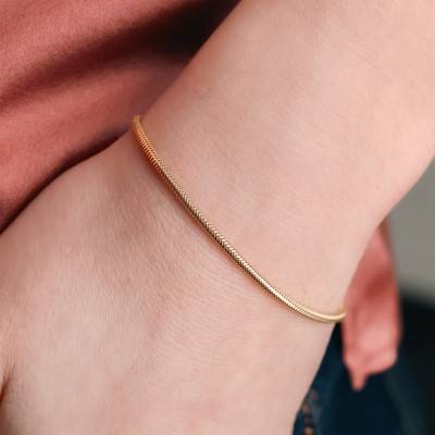 750 Yellow Gold Serpentine Chain Bracelet, Length 20 cm, Width 0.80 mm to 1.90 mm - Manillon