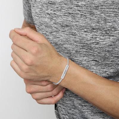 Bracelet Alek Torsadé Acier 1580387, Longueur ajustable 18 cm à 19,5 cm - Boss