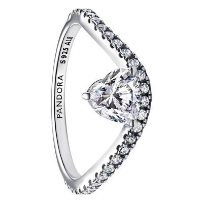 925 Sterling Silver Wavy Pavé Heart Ring - Pandora