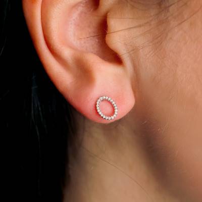 Boucles d'oreilles Ovales Ajourées en Or Blanc 375 & Diamants 0,13 ct - Emanessence