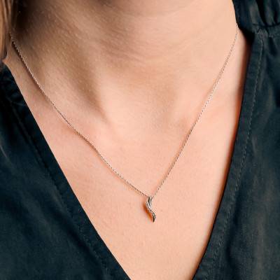 Pendentif Courbé en Or Blanc 375 & Diamants 0,09 ct - Emanessence