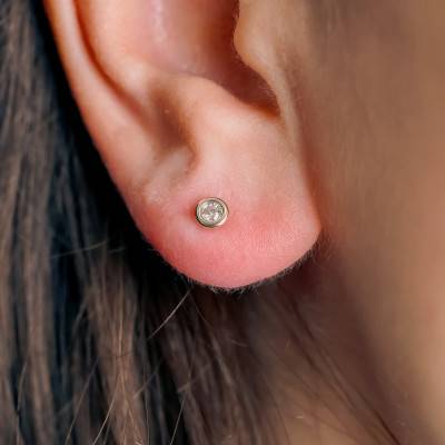 Boucles d'oreilles en Or Jaune 375 & Diamants 0,10 ct - Emanessence