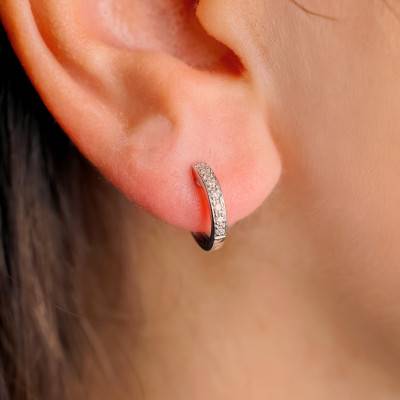 Créoles Rondes en Or Blanc 375 & Diamants 0,07 ct, Diamètre 11,85 mm - Emanessence