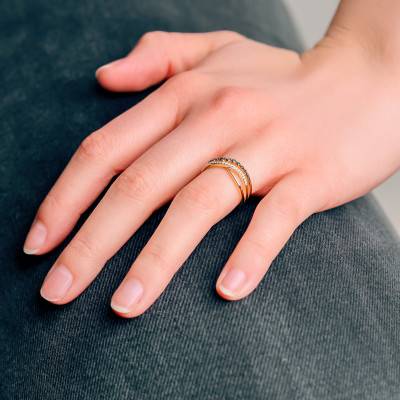 Yellow Gold & Black Diamond Crossover Ring - Kundan