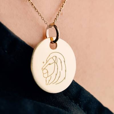 Médaille Zodiaque Lion & Etoiles Plaqué Or Jaune, Diamètre 19 mm - Lumiosa