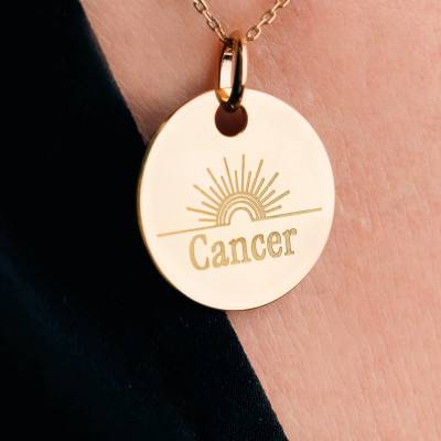 Médaille Zodiaque Cancer & Soleil Plaqué Or Jaune, Diamètre 19 mm - Lumiosa