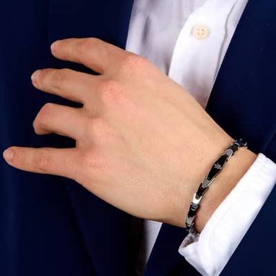 Bracelet Maillons Angulaires en Acier Bicolore Gris & Noir, Longueur 18 à 21,50 cm - JM225AVD83 - Maserati