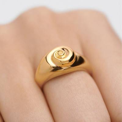 "925/1000 Yellow Gold-Plated Silver Shell Ring - AN01-C58" - Pdpaola
