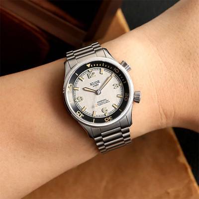 Montre Sombrero 90-011 Silver Linen Textured Dial - Kuoe Kyoto
