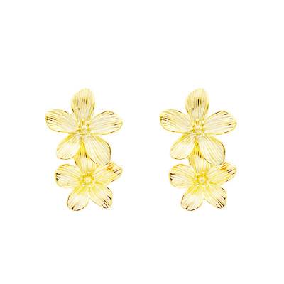 Boucles d'Oreilles Fleurs Pendantes en Acier Doré - Emanessence