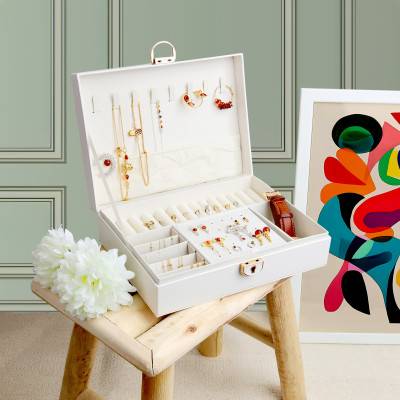 White Quilted Jewelry Box, 23x17x7cm - Les Essentiels