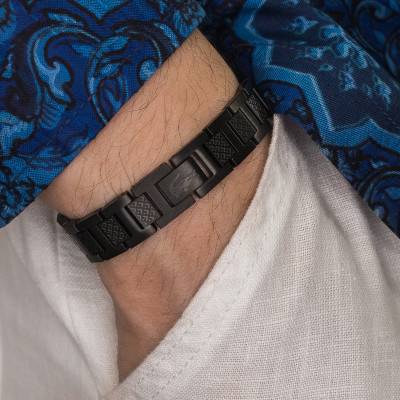 Bracelet Metropole "L" en Acier noir, Longueur ajustable de 13 cm à 19 cm - 2040119 - Lacoste