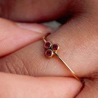 Bague Trio de Rubis en Or Jaune 750 - Ocarat
