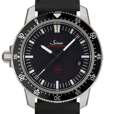 Montre EZM 3F bracelet silicone boucle ardillon - Sinn