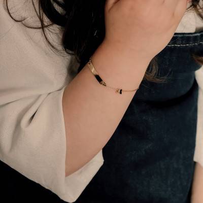 750/1000 Yellow Gold Rectangular Butterfly Baby ID Bracelet, Adjustable Length 14 cm - Bambins