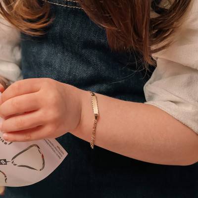 750/1000 Yellow Gold Mariner Chain Rectangular ID Bracelet, 14 cm - Bambins