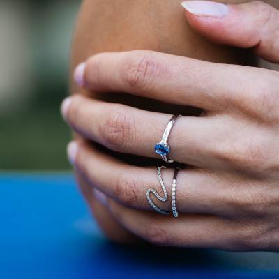 750/1000 White Gold Wave Ring & Diamonds - Divine