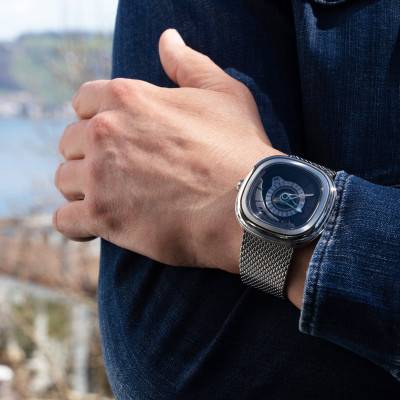 Watch PG1/01 M "GMT" - SevenFriday