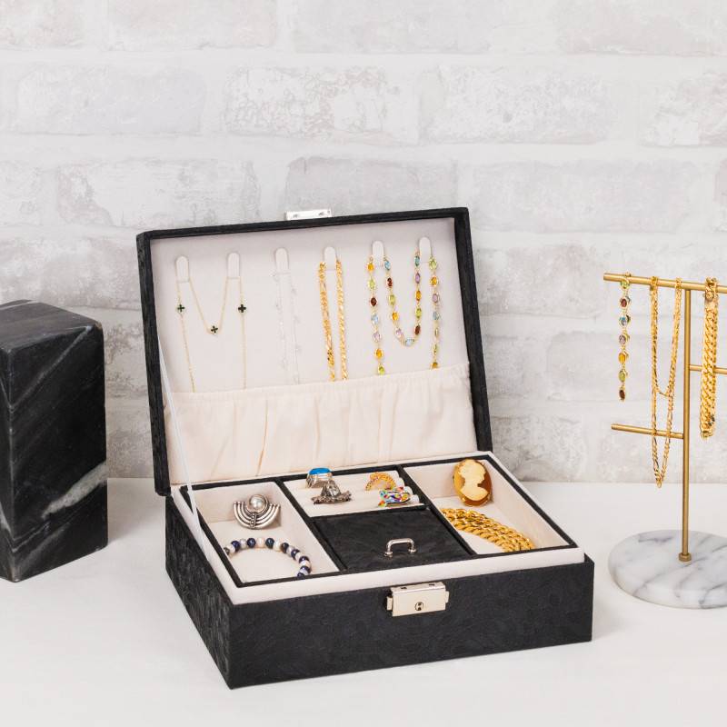 Black Embossed Jewelry Box, 23x17x8cm - Les Essentiels