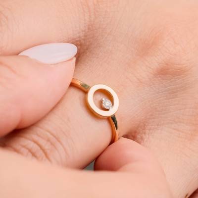 Bague fine solitaire en Or jaune 750 et Diamant - Emanessence