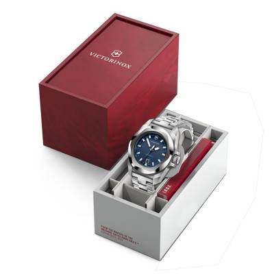Montre I.N.O.X. Quartz 41 mm bleu 242031 - Victorinox