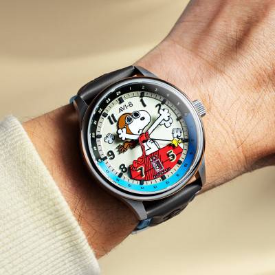 Montre Hawker Hurricane Kent Gmt Automatic Peanuts Snoopy Flying Ace Limited Edition - AV-4136-03 - Cream brigade - Avi-8