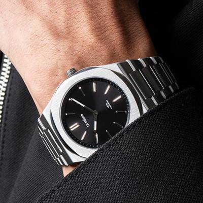 Montre Ultra Thin Groovy Black 39 mm UHBJ01 - D1 Milano