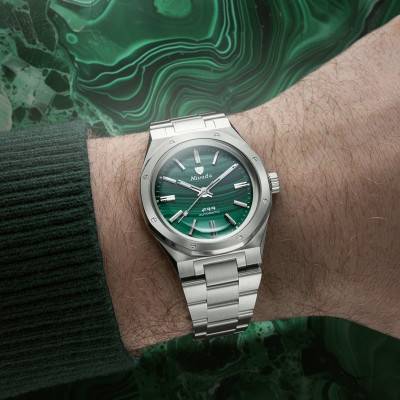 Montre F77 Malachite Mark I 68036A77 - Nivada Grenchen
