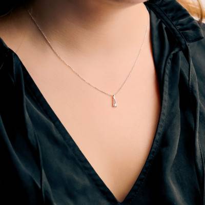 Collier Poire en Or Blanc 375 & Diamant de Synthèse 0,05 ct, Longueur de 40 à 42,5 cm - Emanessence