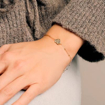 375 Yellow Gold Sparkling Heart Bracelet, Adjustable Length 18 cm to 19 cm - Emanessence