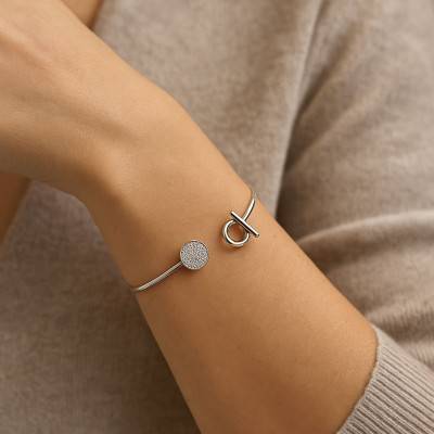 Open Bangle Bracelet with Circles in 925 Silver & Zirconium Oxides - Emanessence