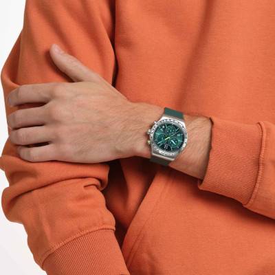 Greenshift Glow YVS535 Watch - Swatch