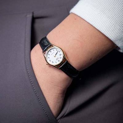 Montre Timeless LTP-1154PQ-7BEG - Casio Timeless