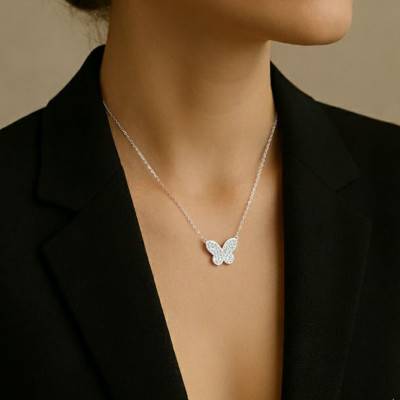 Collier Papillon en Or Blanc 375 & Diamants 0,02 ct, Longueur 42 cm - Emanessence