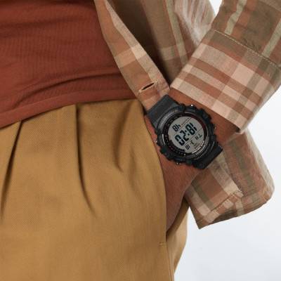 Casio Vintage Black Resin Sport Watch AE-1500WH-1AVEF - Casio Vintage