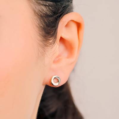 375 Yellow Gold & 0.01 ct Diamond Circle Stud Earrings - Emanessence