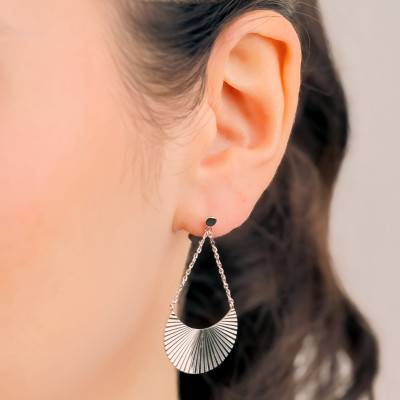 Boucles d'Oreilles Pendantes Lune Allongée en Argent 925 - Emanessence