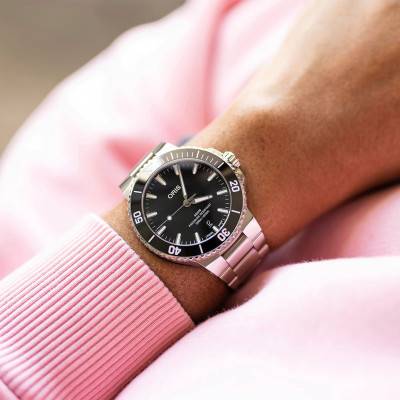 Montre Aquis Date 01 733 7787 4154-07 8 22 04PEB - Oris