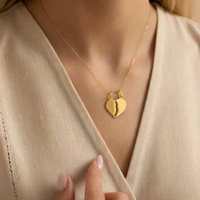 Gold-Plated Breakable Heart Pendant - Emanessence
