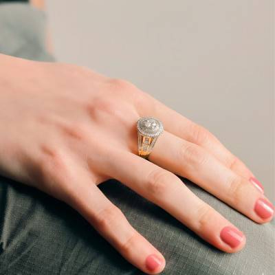 750 Yellow Gold Diamond Solitaire Ring 0.30 ct With Diamond Halo - Divine