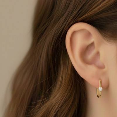 Créoles Rectangulaires en Or Jaune 375 & Oxydes de Zirconium - Emanessence