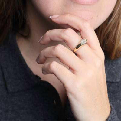 375/1000 Yellow Gold Oval Signet Ring with Zirconium Oxides - Imperium