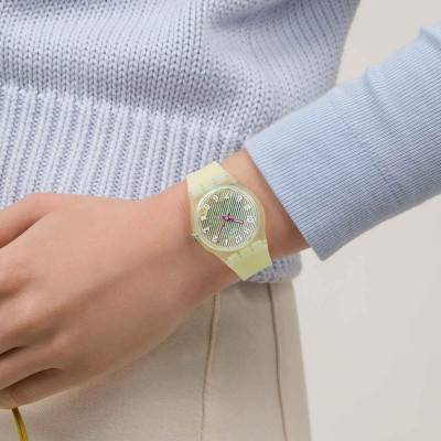 Wavelengths Of Sand SO28J102 wall clock - Swatch