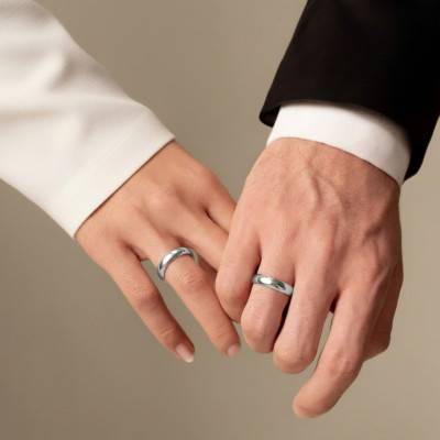 Alliance Jonc Parisien Polie Brillante en Or Blanc 375, Largeur 2,5 à 5 mm - Amore