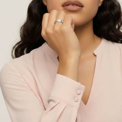 Alliance Concave Rainurée en Or Blanc 375 & Diamant 0,01ct, Largeur 3 à 5mm - Amore