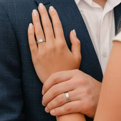 Alliance Ruban Brossée en Or Blanc 375, Largeur 2 à 5 mm - Amore